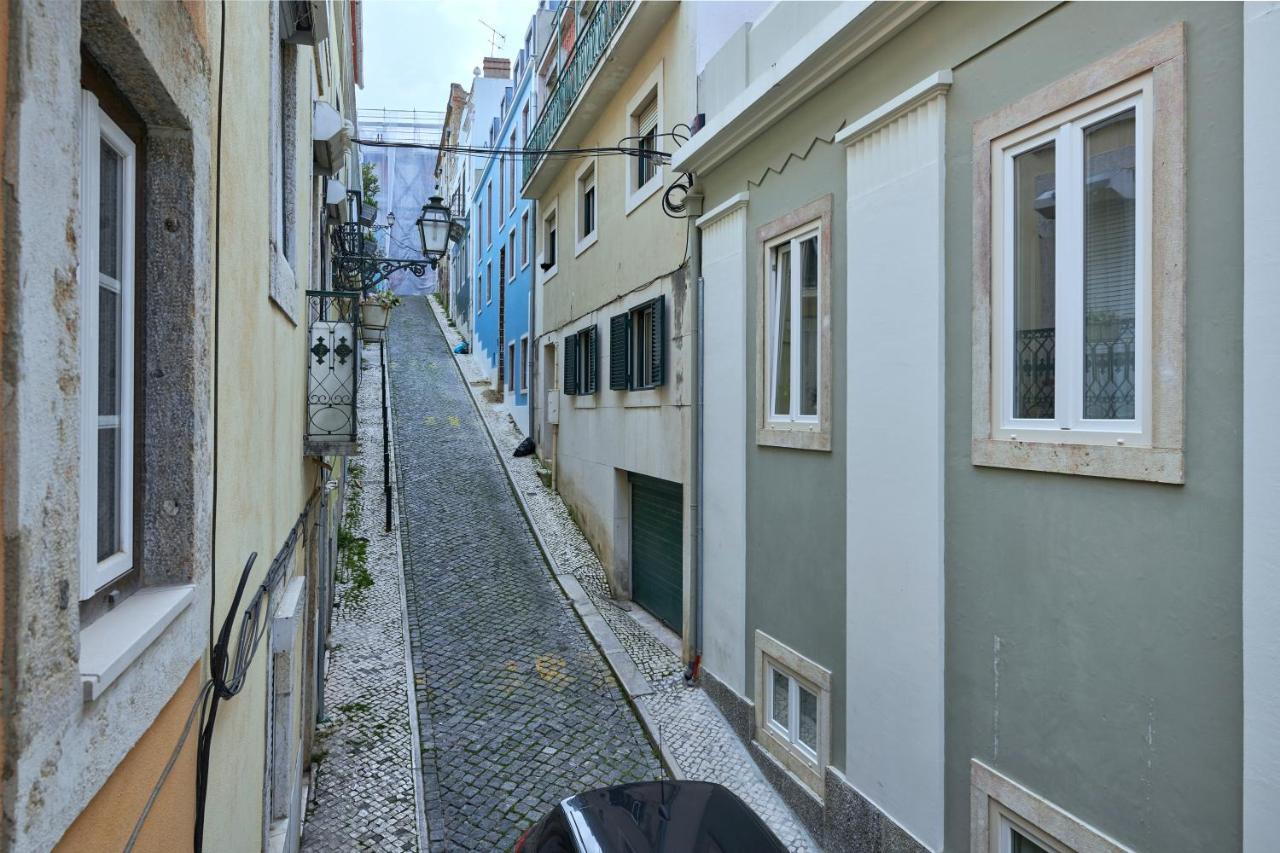 Renovated And Spacious Duplex Apartment With Patio, By Timecooler Lisbon Exterior photo