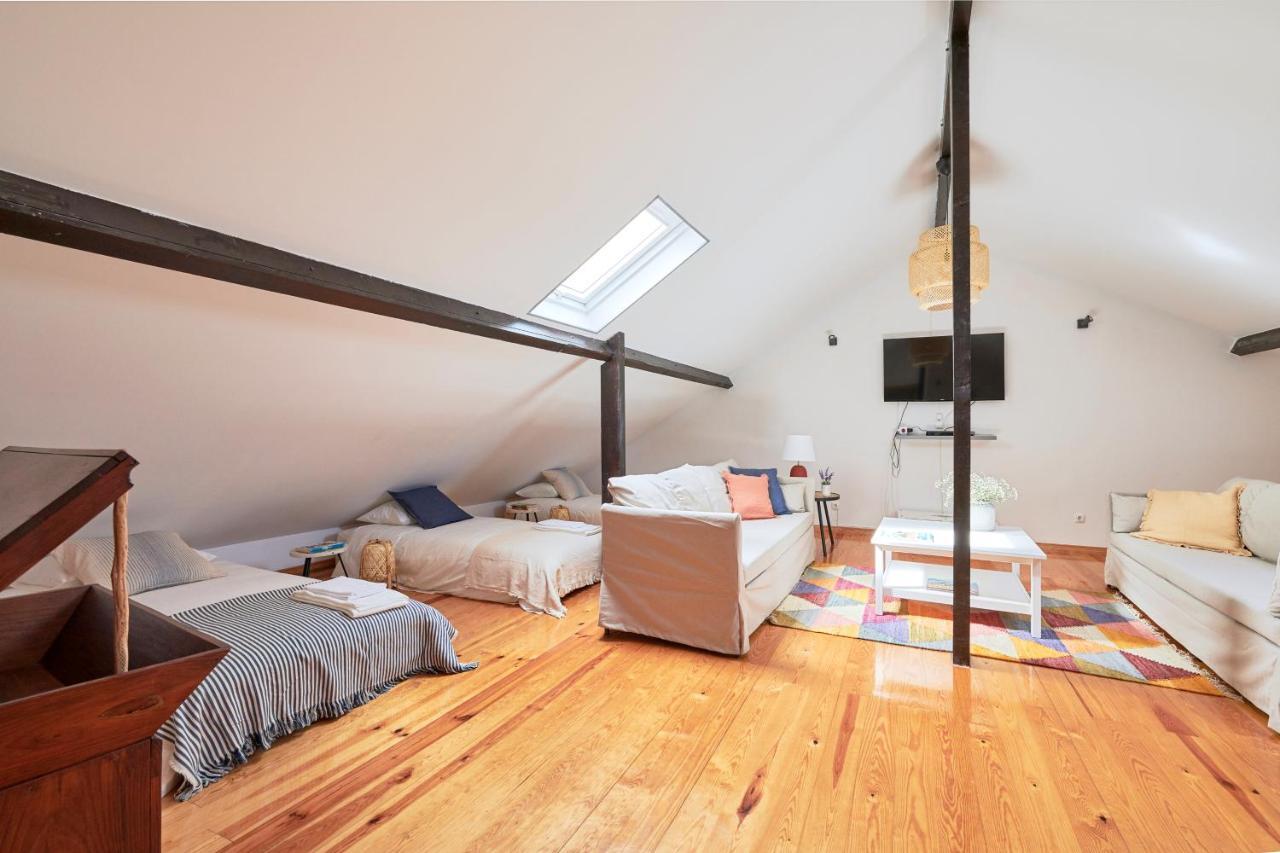 Renovated And Spacious Duplex Apartment With Patio, By Timecooler Lisbon Exterior photo
