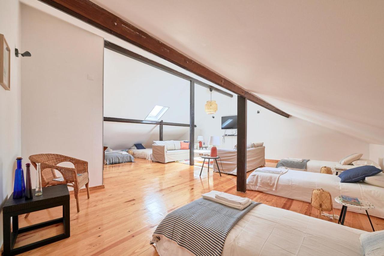 Renovated And Spacious Duplex Apartment With Patio, By Timecooler Lisbon Exterior photo